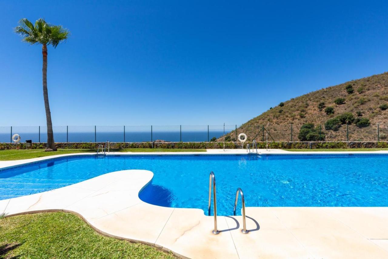 Neptuno Malaga Apartamento De Lujo Rincon de la Victoria Bagian luar foto