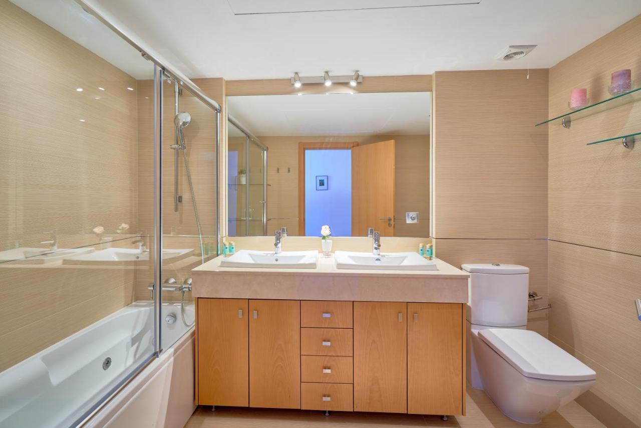Neptuno Malaga Apartamento De Lujo Rincon de la Victoria Bagian luar foto
