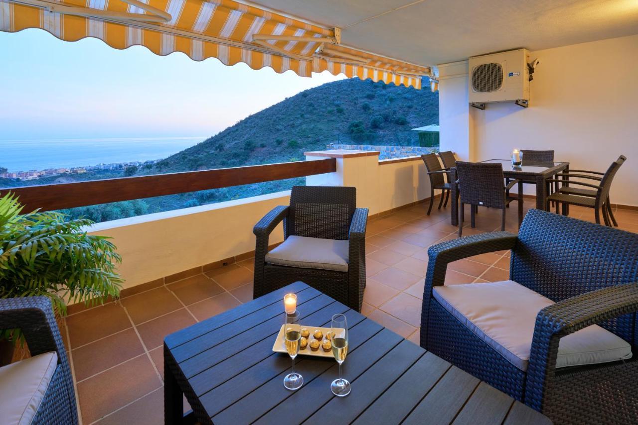 Neptuno Malaga Apartamento De Lujo Rincon de la Victoria Bagian luar foto