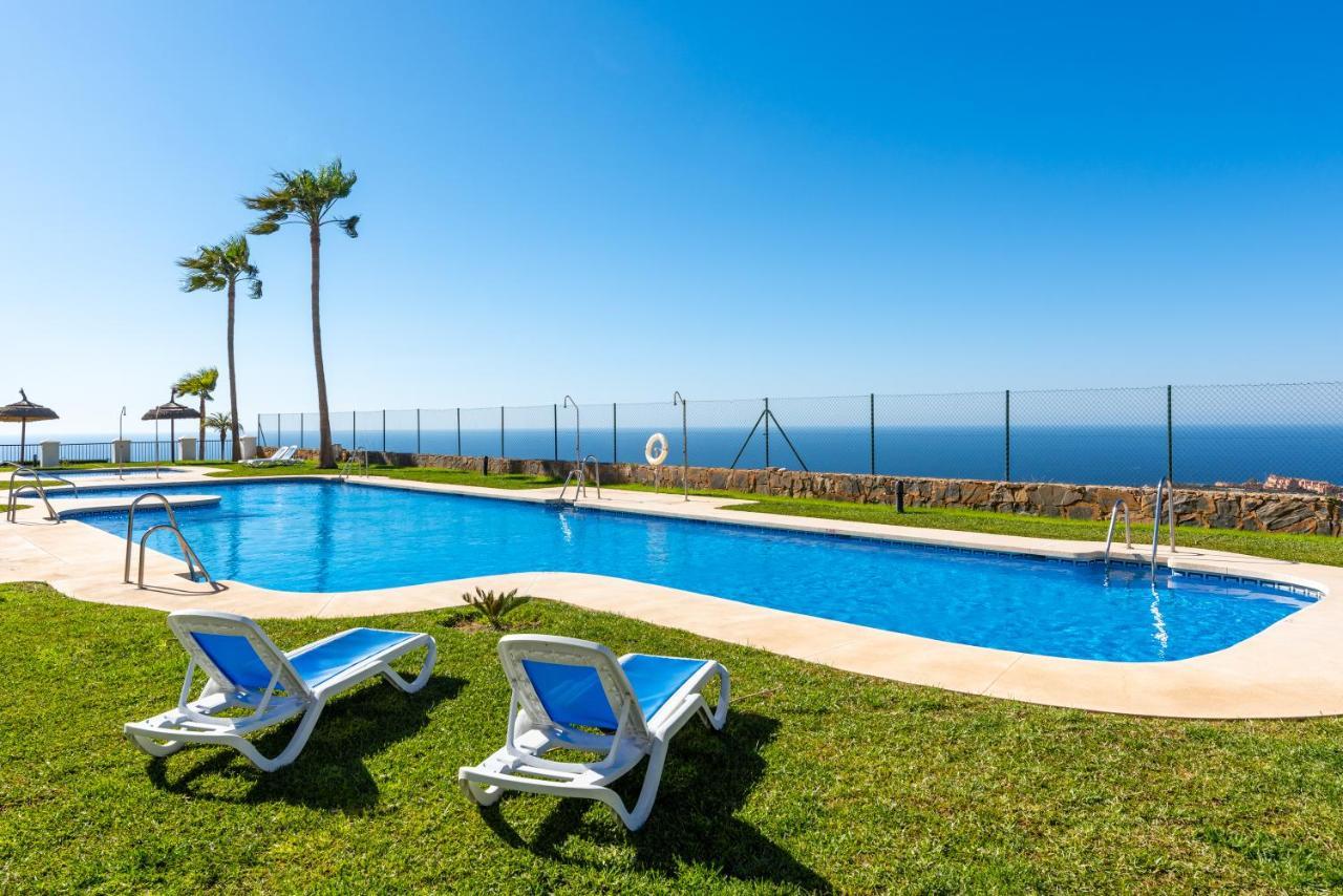 Neptuno Malaga Apartamento De Lujo Rincon de la Victoria Bagian luar foto