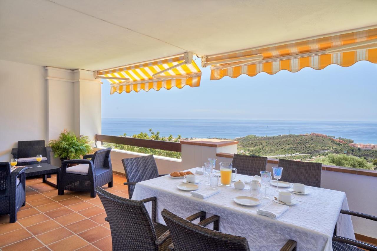 Neptuno Malaga Apartamento De Lujo Rincon de la Victoria Bagian luar foto