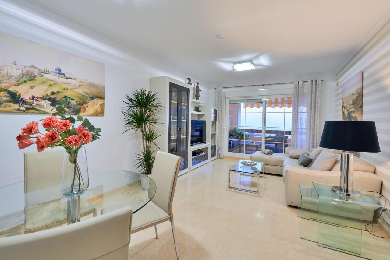 Neptuno Malaga Apartamento De Lujo Rincon de la Victoria Bagian luar foto