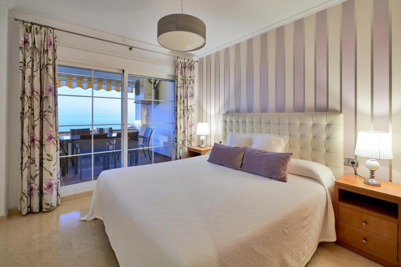 Neptuno Malaga Apartamento De Lujo Rincon de la Victoria Bagian luar foto