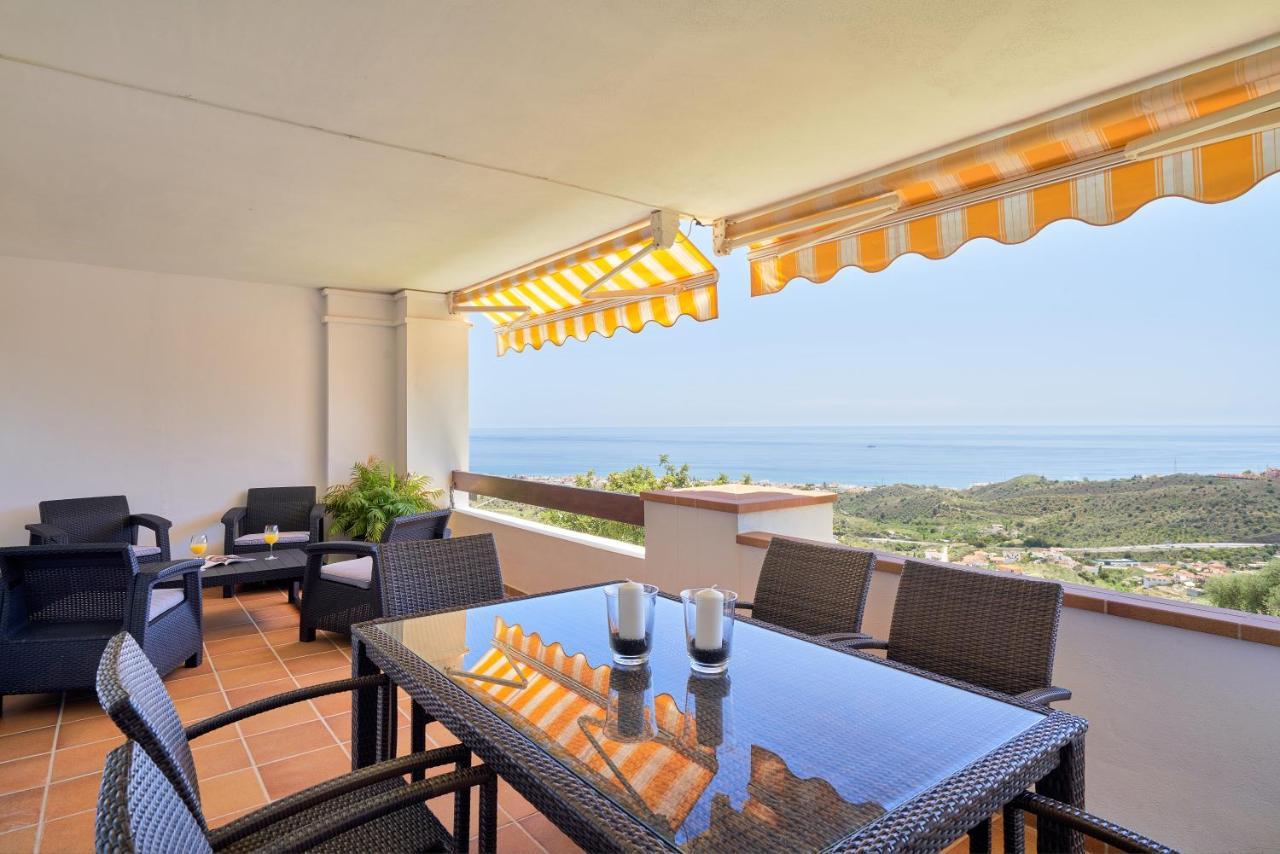 Neptuno Malaga Apartamento De Lujo Rincon de la Victoria Bagian luar foto